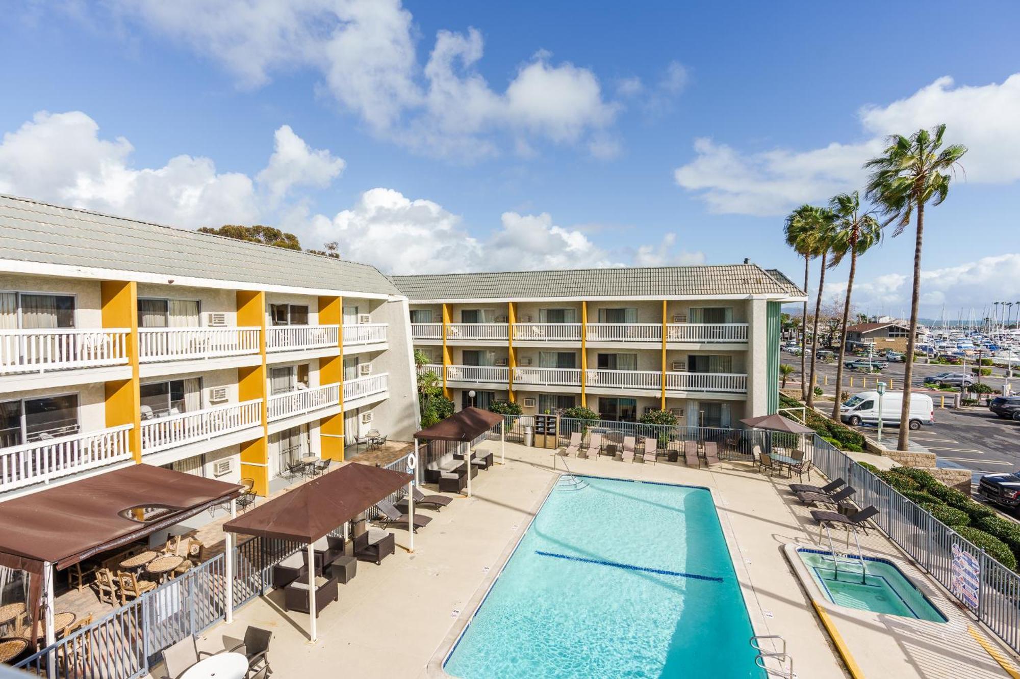 Dana Point Marina Inn Exterior photo